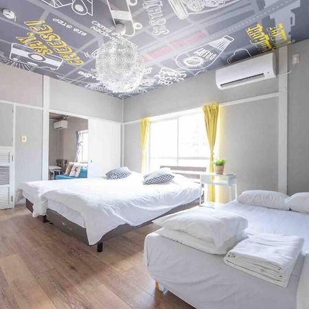 Sanacion Namba 難波千日前の5Ldk120平米 駅徒歩2分 広々バルコニーでバーベキューも可能 Apartment Osaka Bagian luar foto