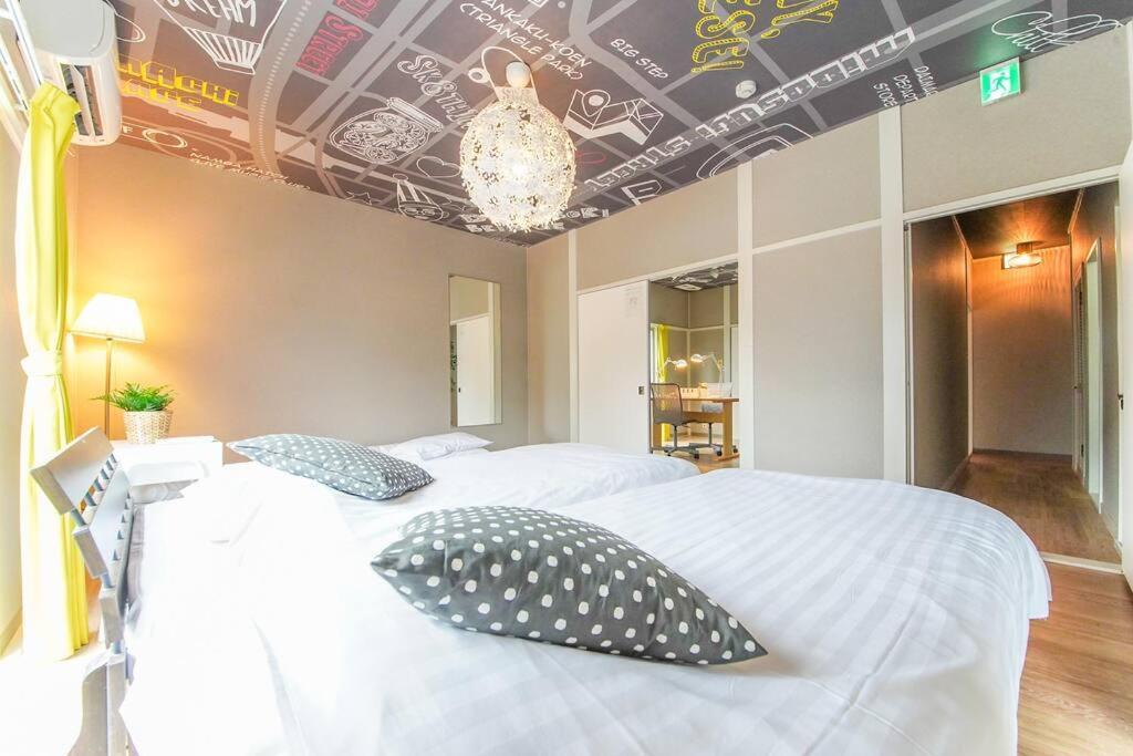 Sanacion Namba 難波千日前の5Ldk120平米 駅徒歩2分 広々バルコニーでバーベキューも可能 Apartment Osaka Bagian luar foto